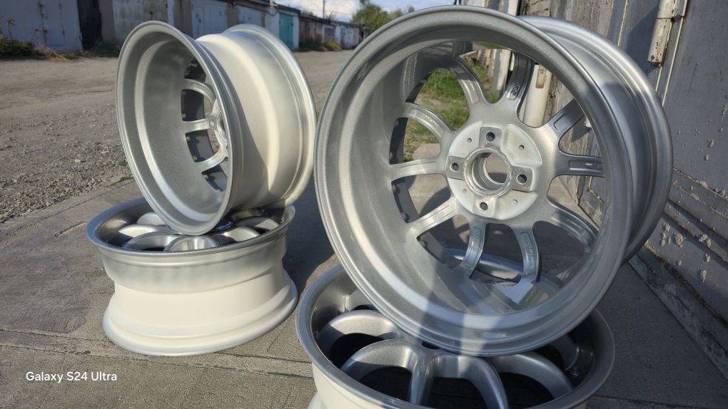 Продам диски Brock B6