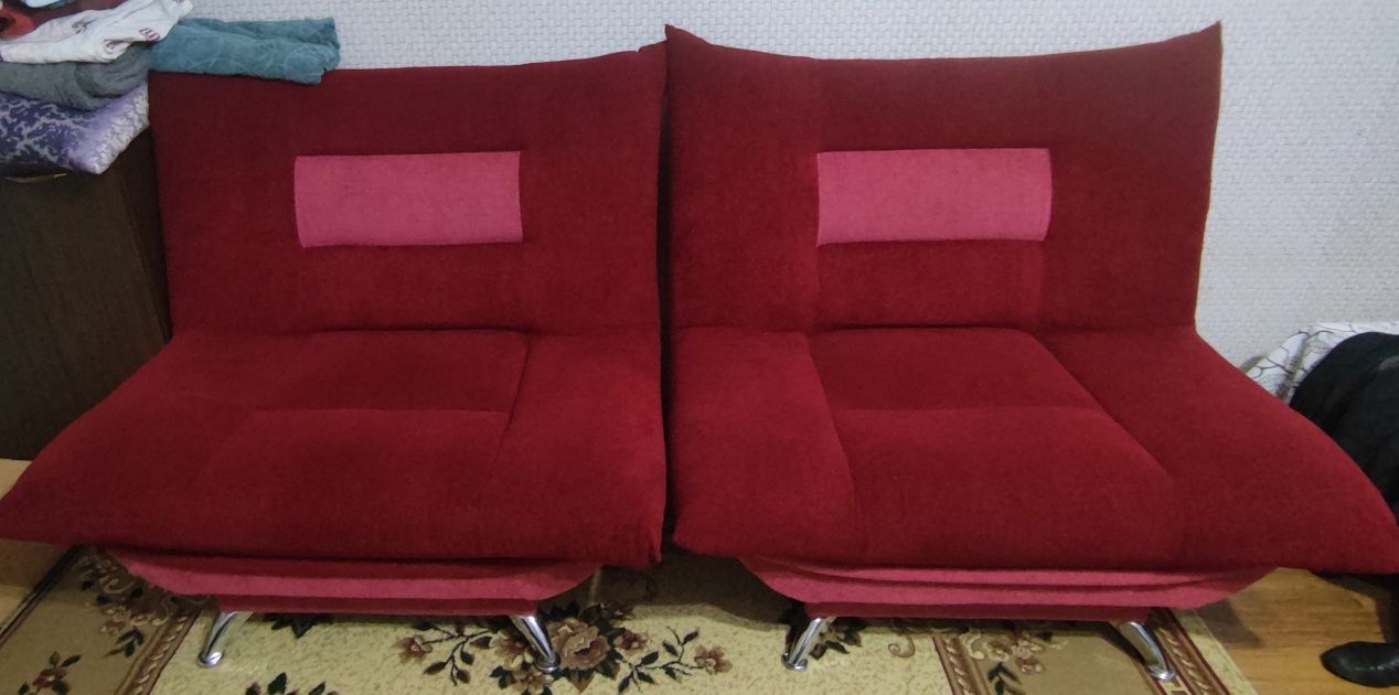 Продам диван с 2 креслами