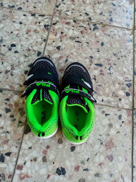 Pantofi sport fila original pentru copii.