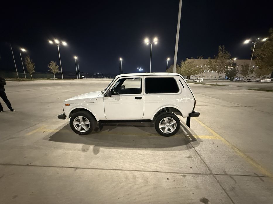 Лада Нива в отличном состояние