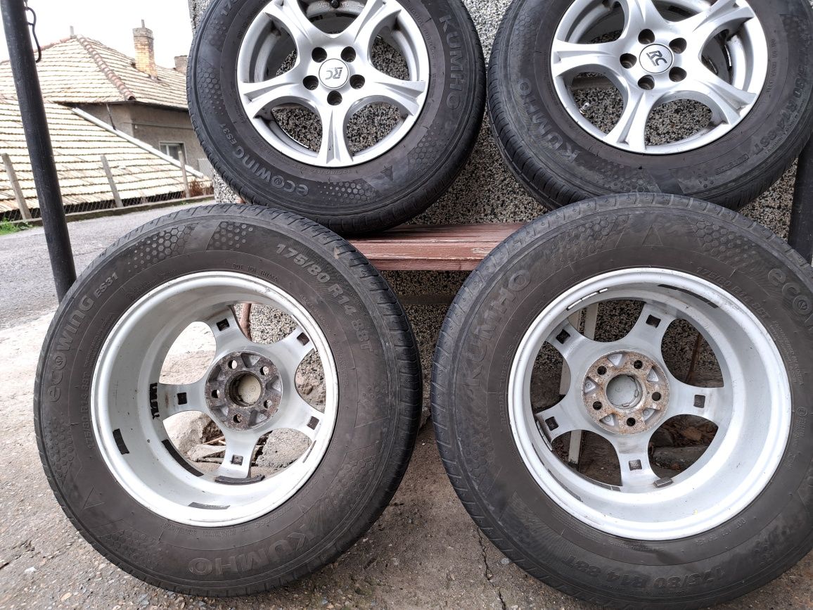 Алуминиеви джанти 14 цолови за VW със летни гуми. 175/80/14.