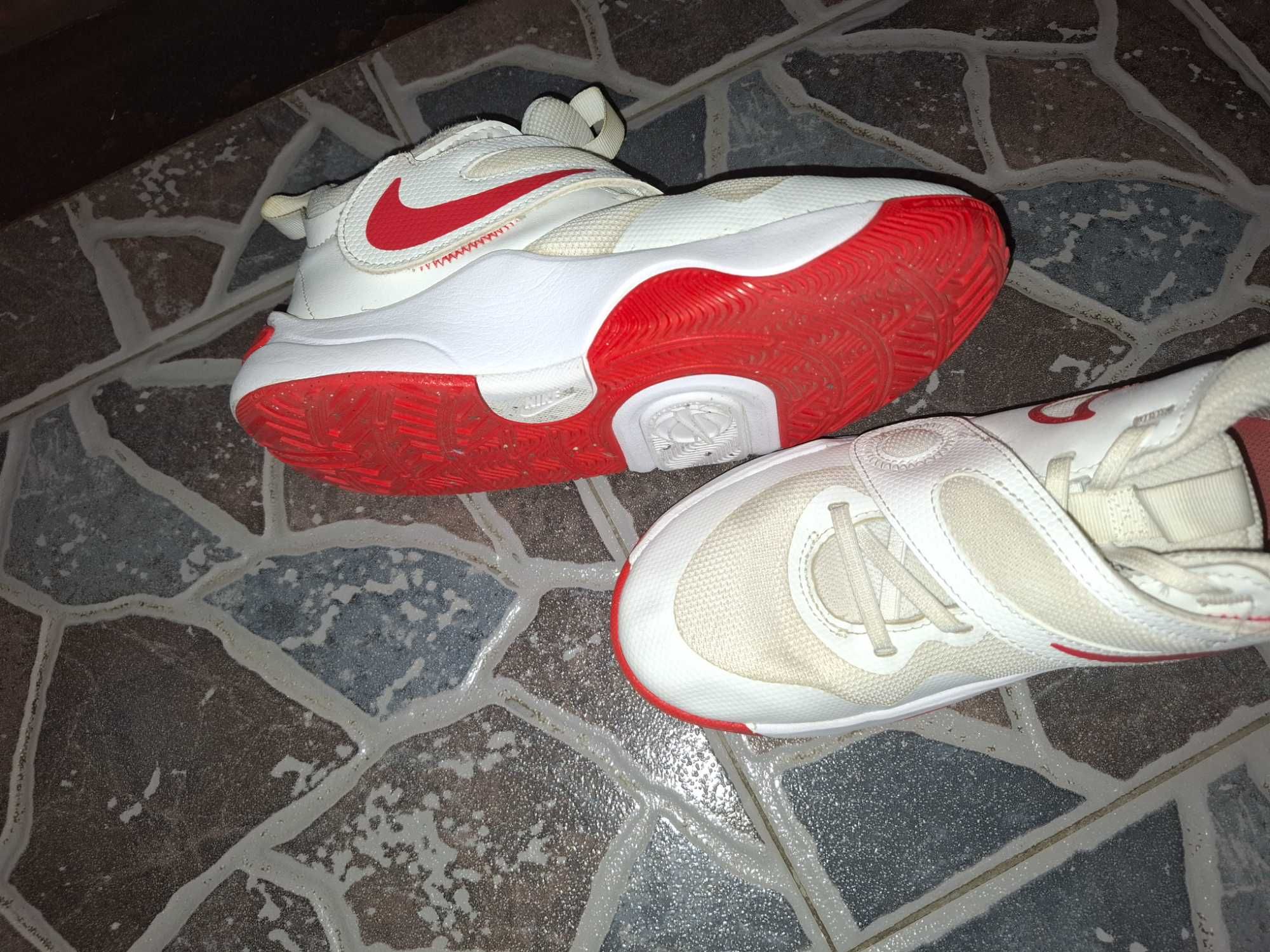 Маратонки Nike унисекс