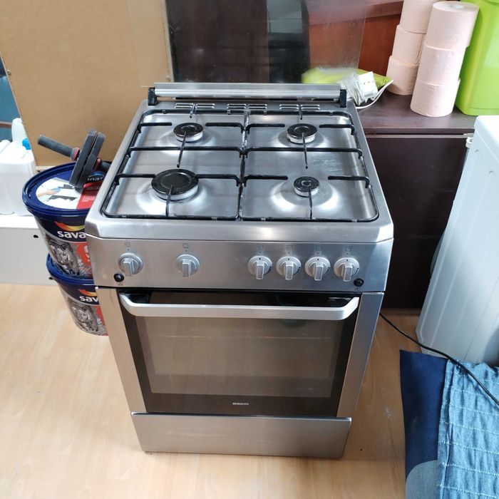 Aragaz inox Beko 60*60