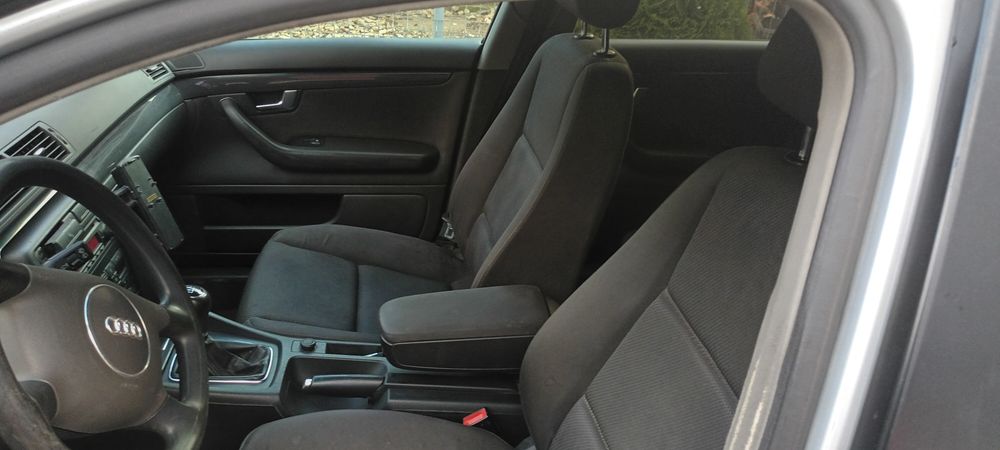 Audi a4 b6 anul 2005 1,9 tdi 131cv