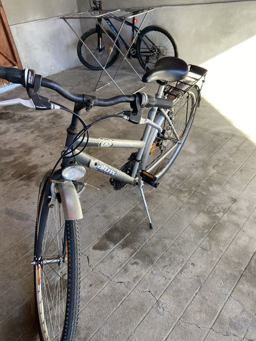 De vinzare bicicleta ptr femei cu roti pe 28