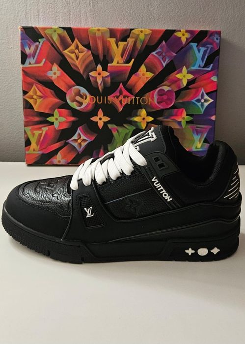 Adidași Louis Vuitton