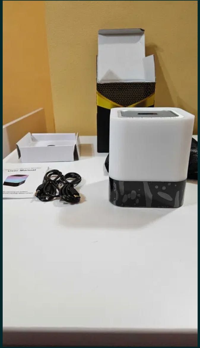 Безжична Bluetooth колонка със светеща нощна лампа