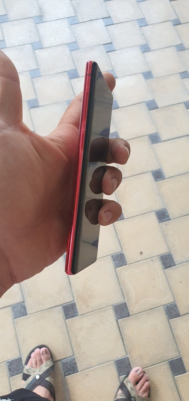 Samsung not 10 5G (256 gb OZU12)srochni sotiladi