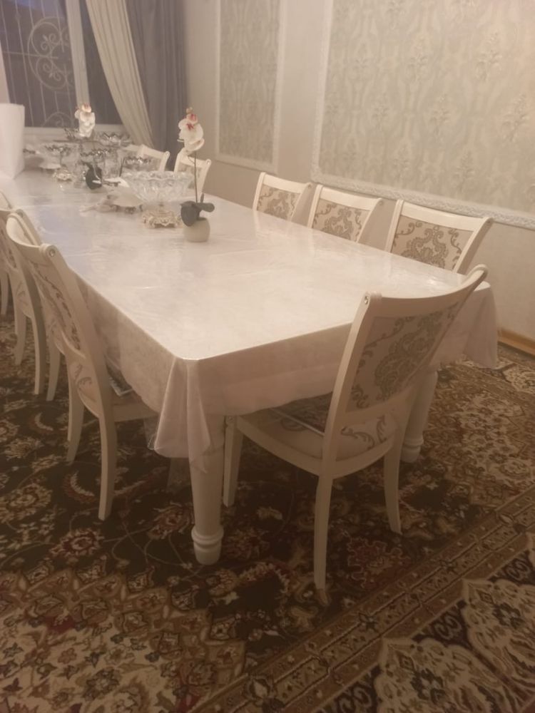 Стол со стульями 14 шт