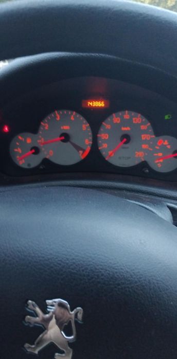 Vând Peugeot 206