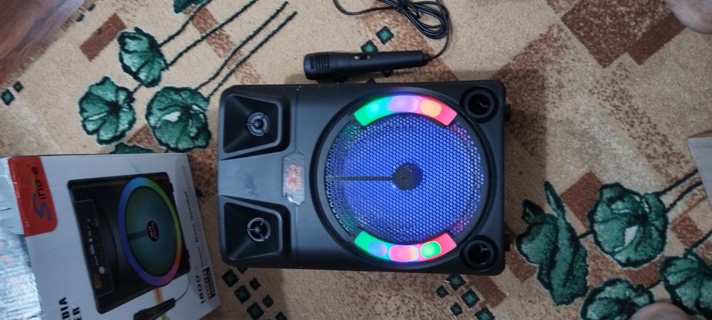 Калонка   с  микрофон новый