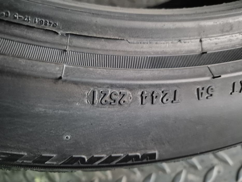 Vand set anvelope 255 45 19 pirelli