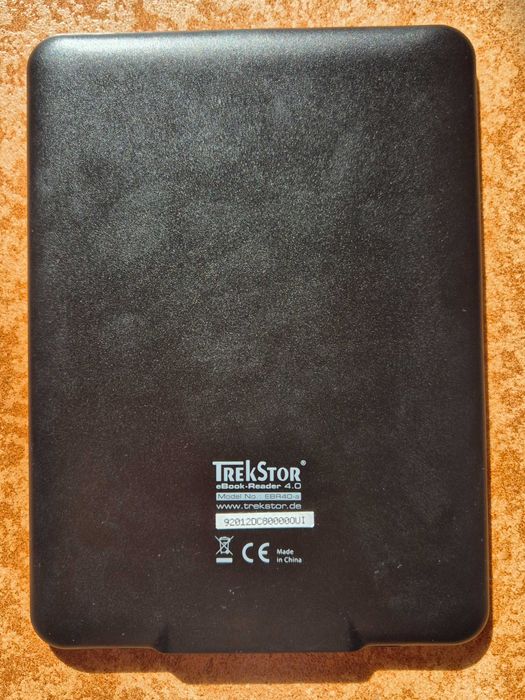 E-book Reader cu E-ink display in cutie