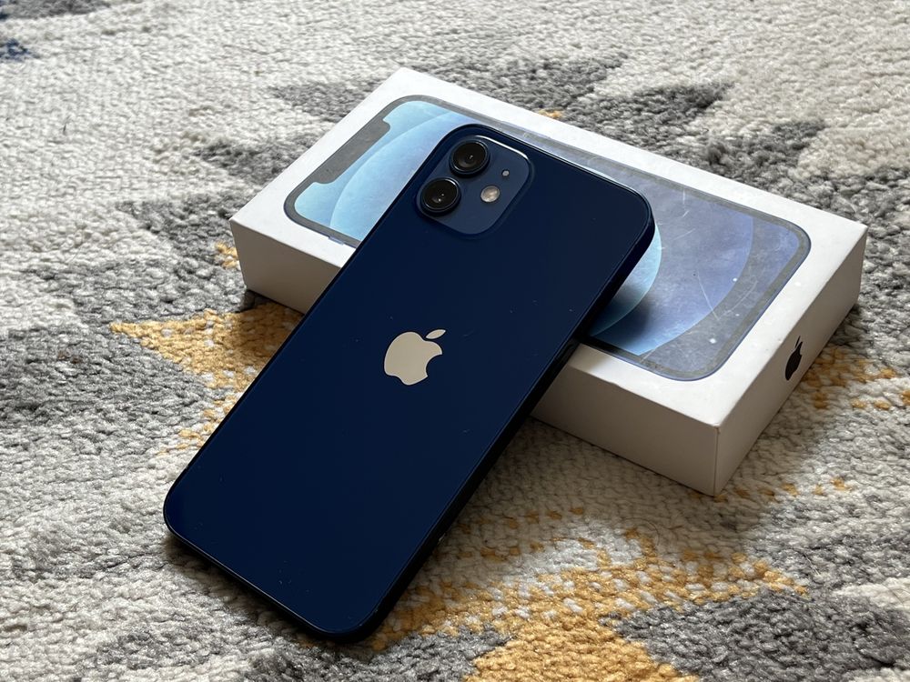 Iphone 12; Blue; 64 GB