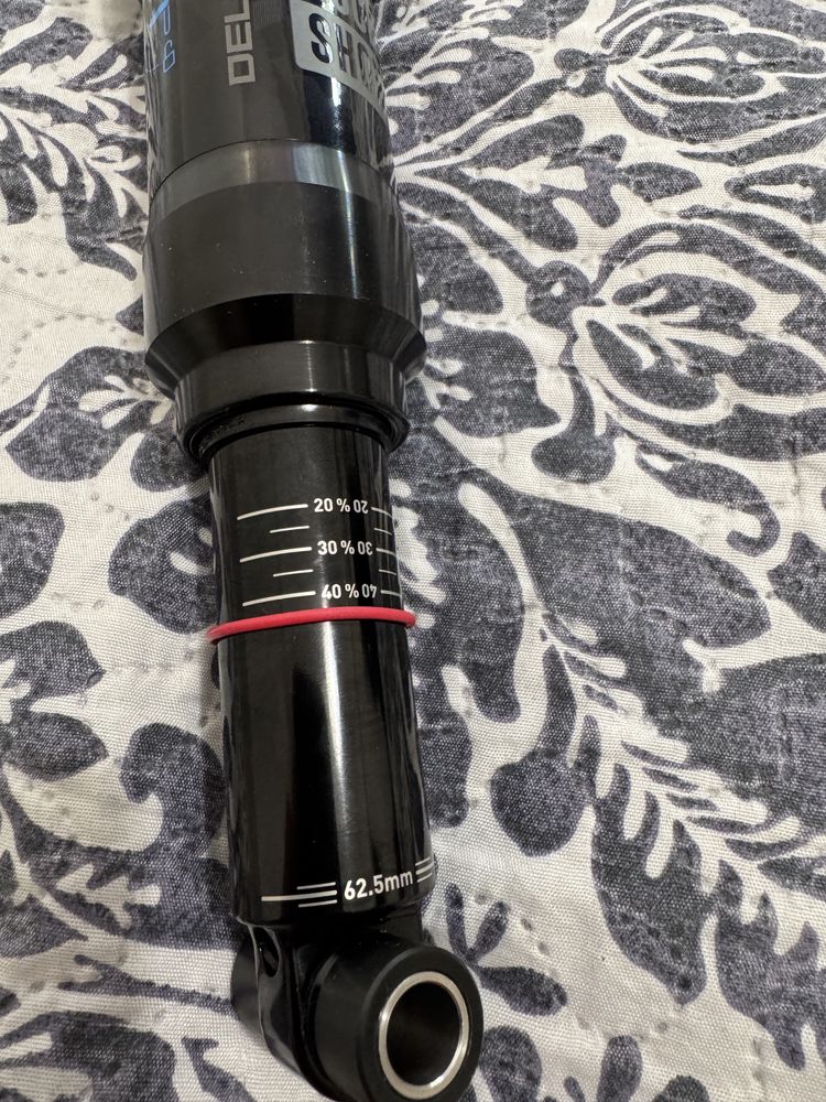 Продавам шок Rockshox Deluxe Select+ 230x62