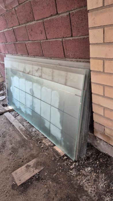 Перегородочное стекло