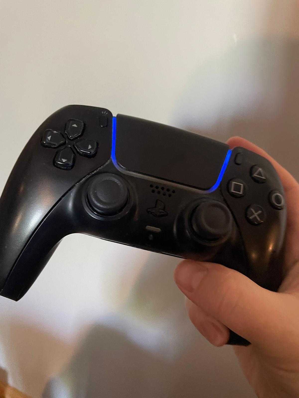 PS5 Pro с 3TB памет + станция за зареждане + кутия + гаранц