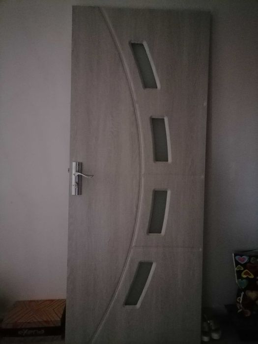 Ușă dormitor, bucatarie