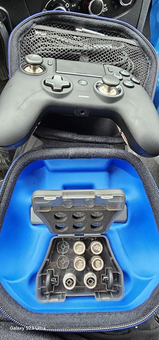 Controler GAMING Nacon revolution unlimited pro