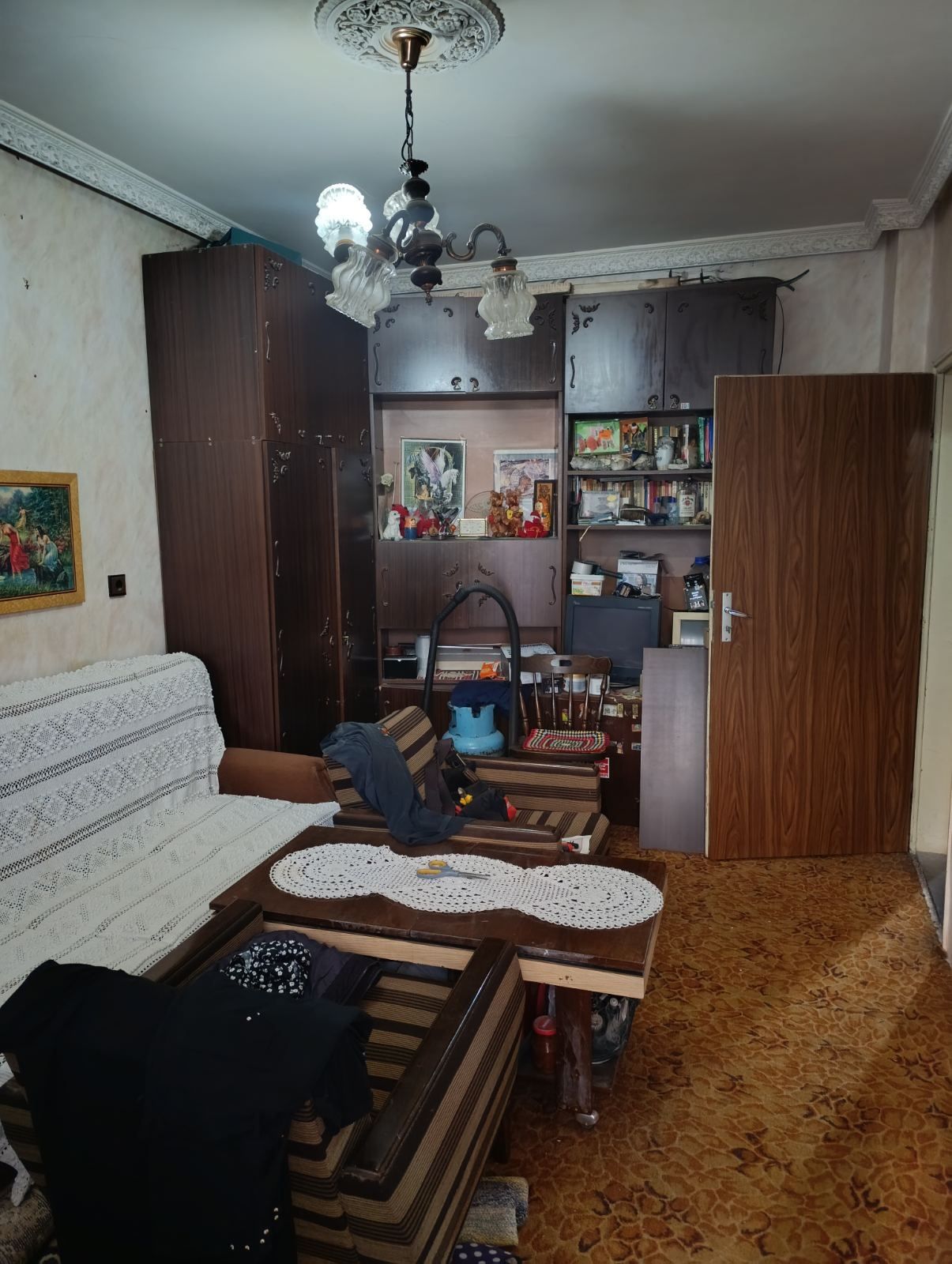 Продавам многостаен апартамент в гр.Търговище - център