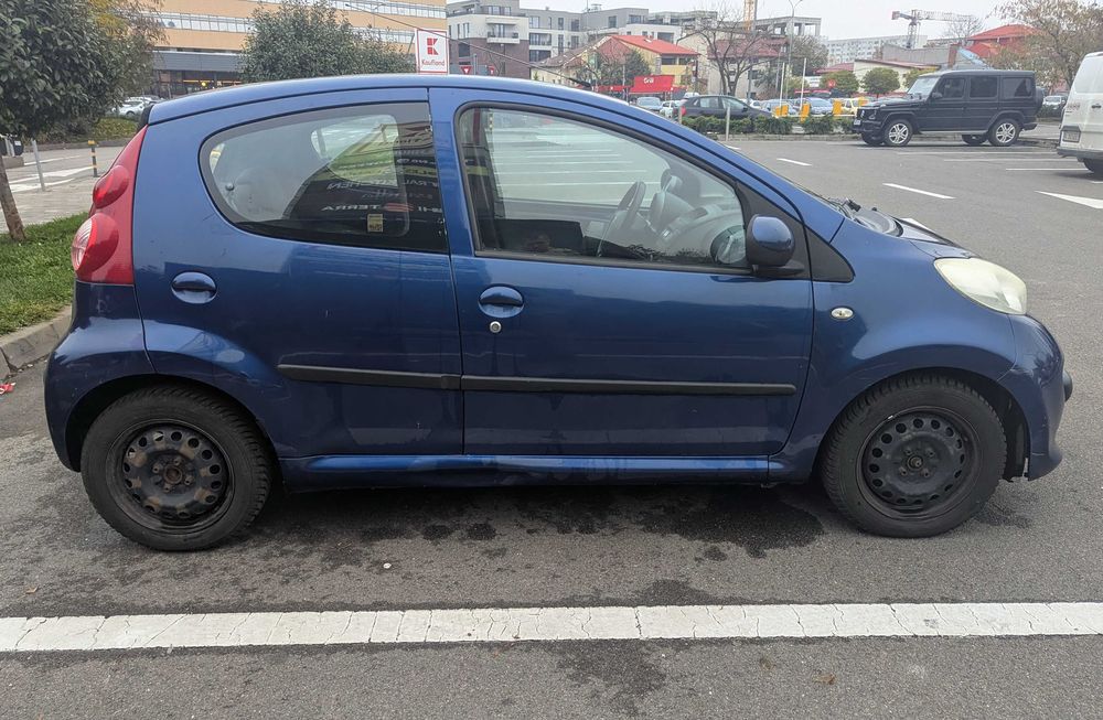 Peugeot 107 5 usi 123.000 km