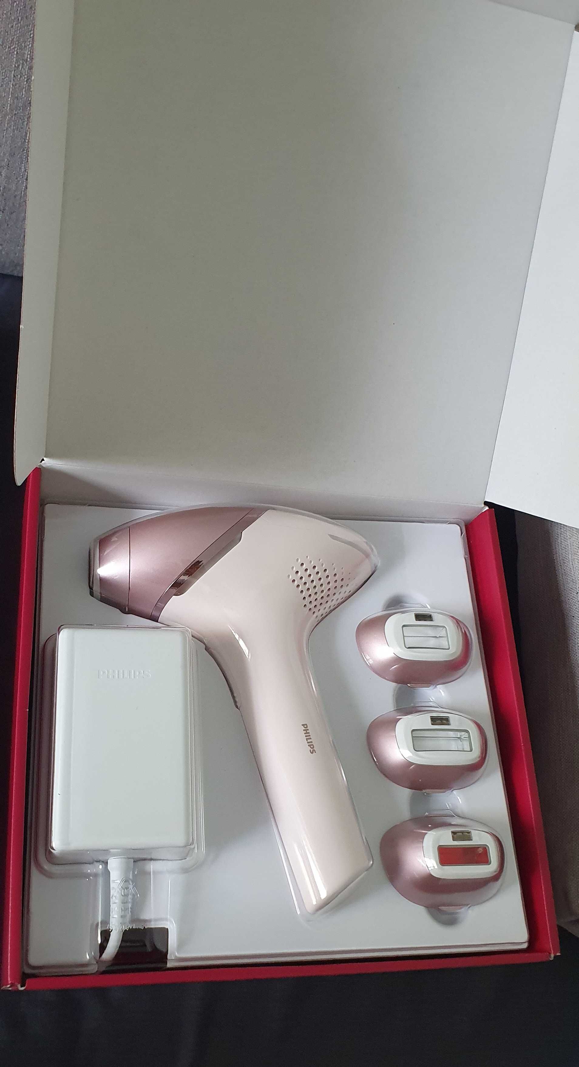 Epilator IPL Philips Lumea Seria 9000 BRI958/00 cu garantie