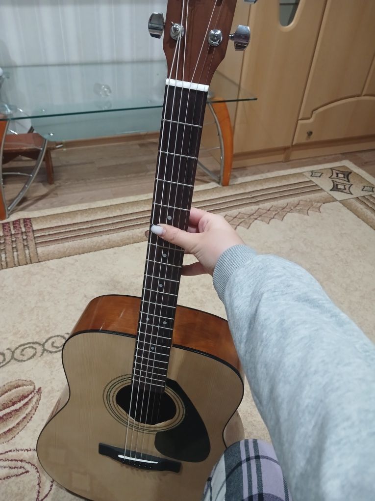 Гитара Yamaha f310