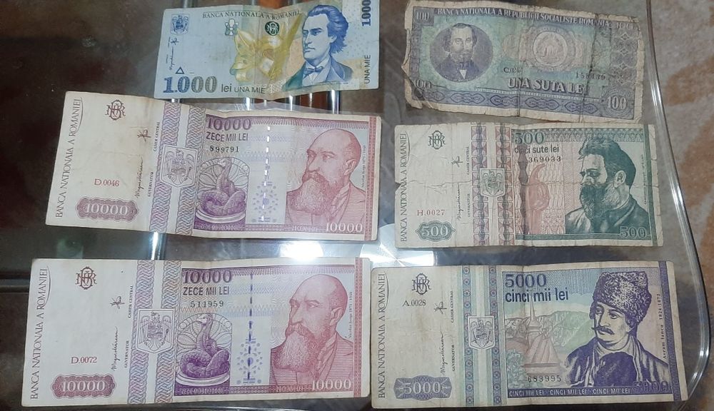 Vand bacnote  100 lei,1000 lei,500  Lei