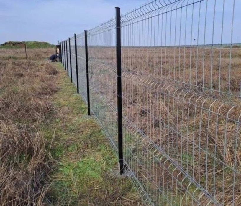 Executam garduri și porți din plasa burdurata