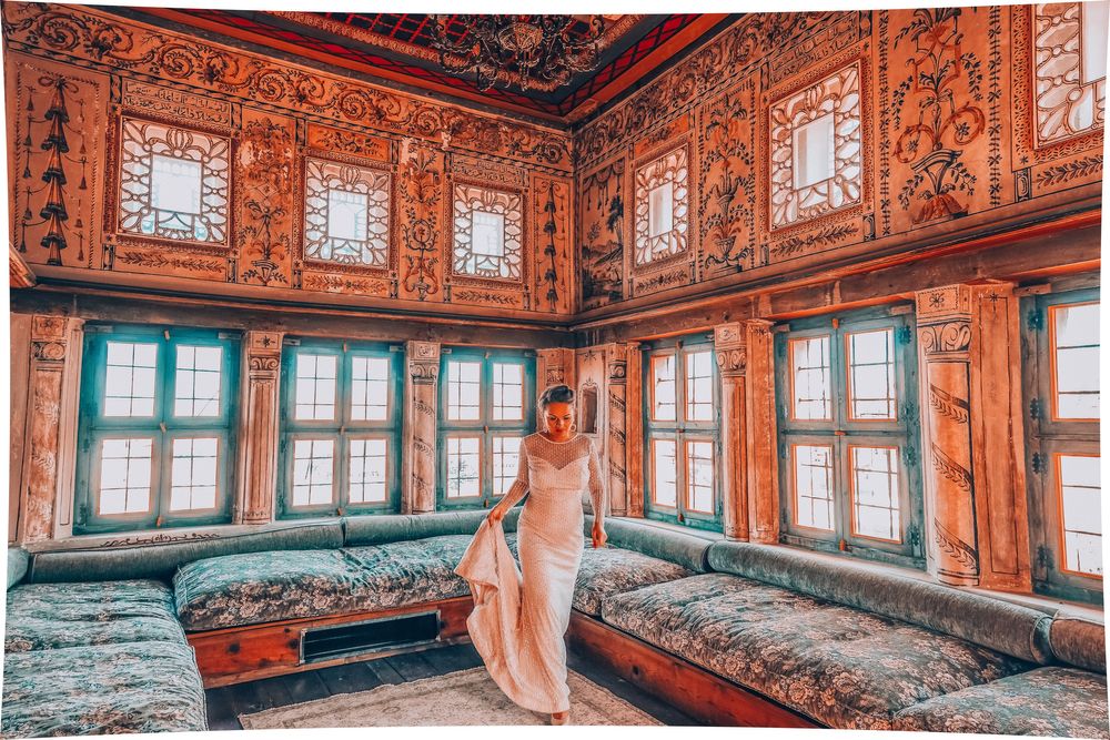 Rochie de mireasa aurie