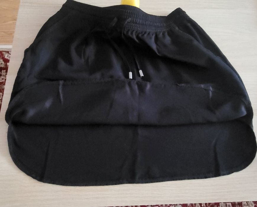 Fusta casual, neagra