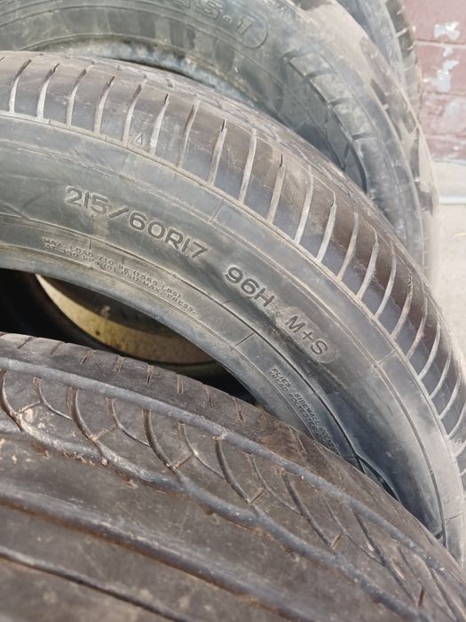 БАЛОН 215/60/17 4пары