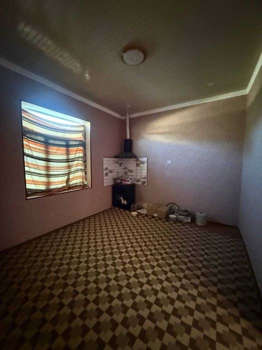 Продается (сотилади) 15 сотка ер, 6 хона уй, в Пастдаргоме.