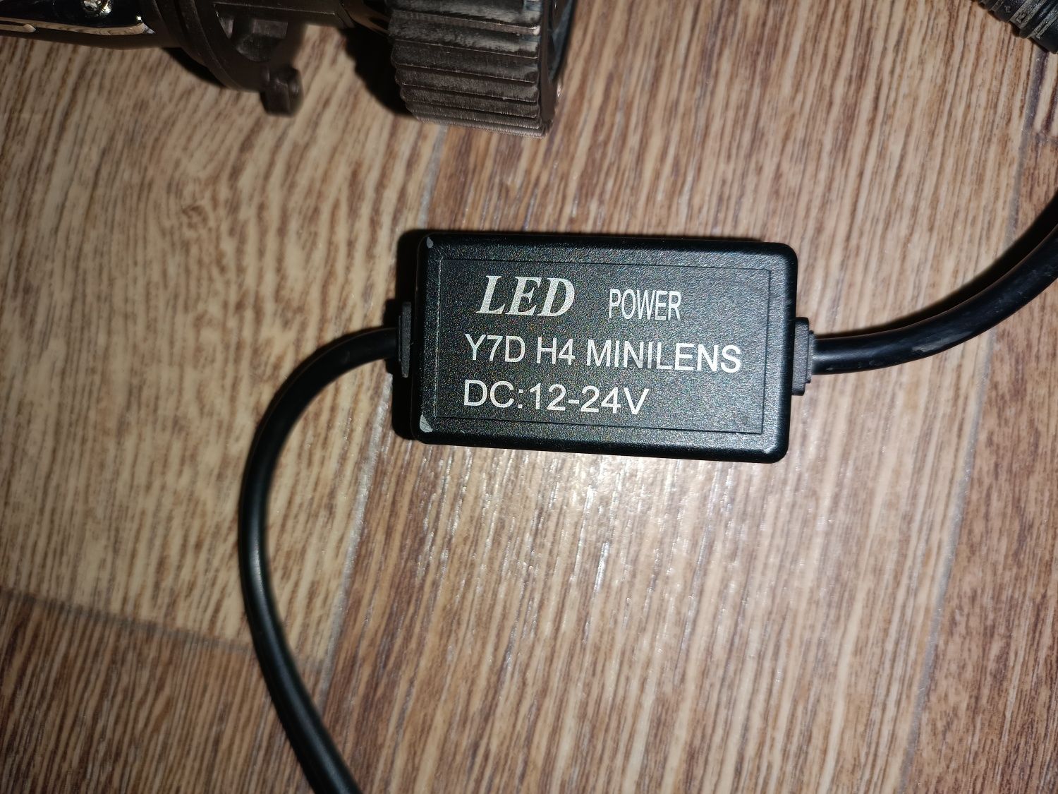 Zimmer Y7D H4 led palasalik lampochka