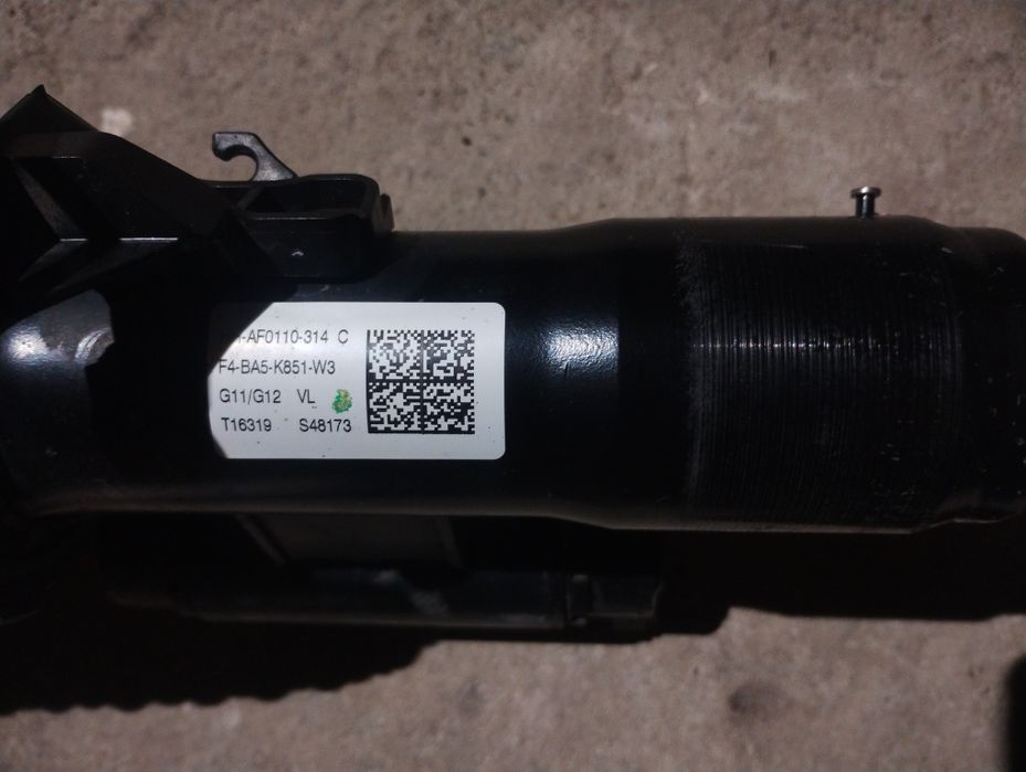 Perna de aer cu telescop pt  BMW Seria 7 G11 G12  X-Drive stanga fata!