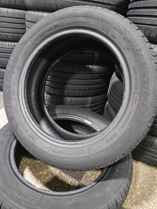 2бр 205/55/16 DUNLOP 7мм грайфер дот:5020г безплатен монтаж