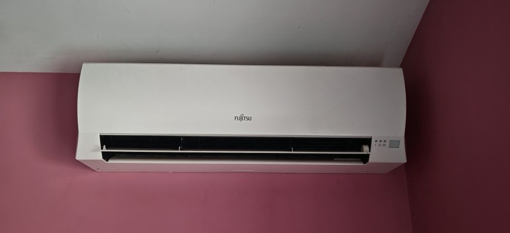 Климатик Fujitsu 12ка AOYG12LLC