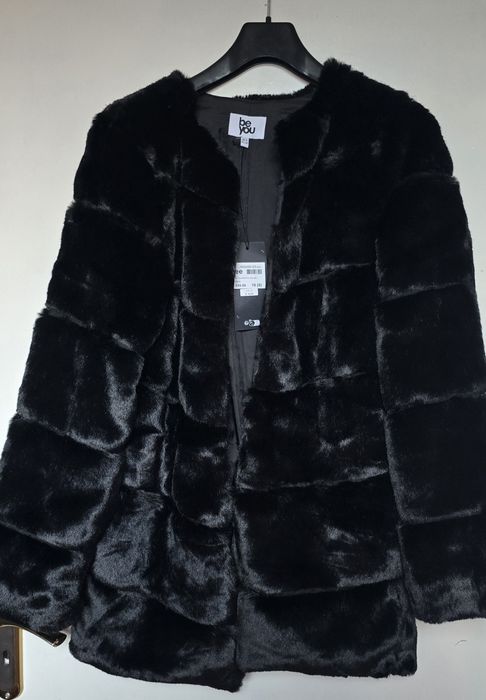 Преходни нови палта 2 бр.