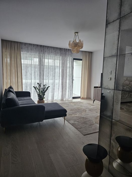 Inchiriez apartament cu 2 camere in ansamblul One Lake Club -Floreasca