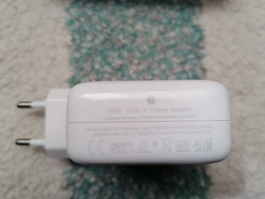 Incarcator Original Apple 30W USB-C pt Macbook Air Retina iPad iPhone
