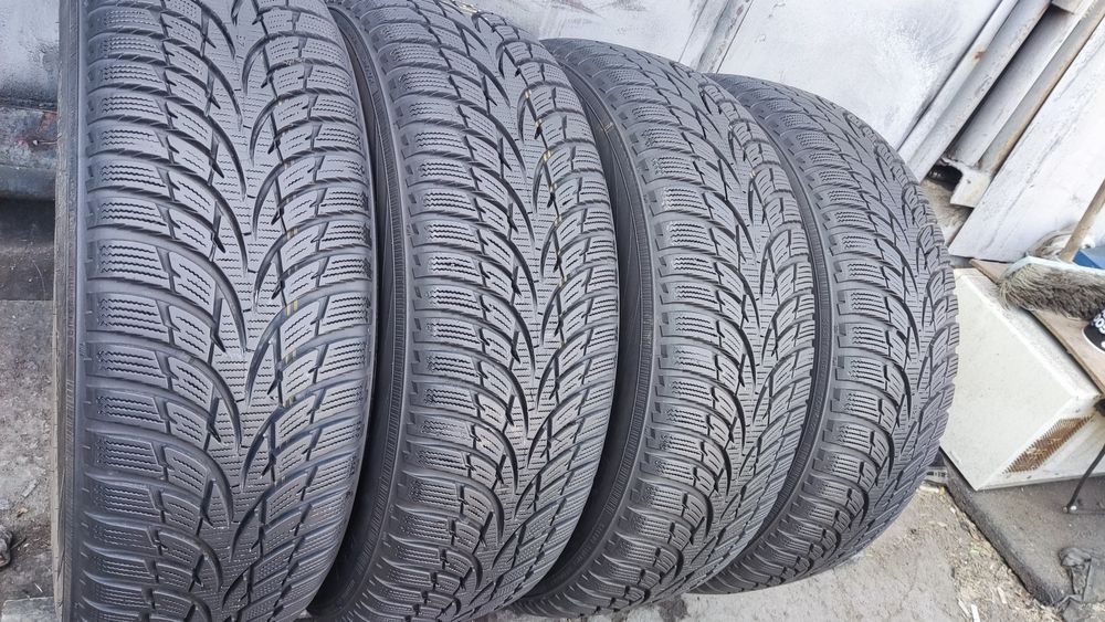 4бр. зимни гуми 185/65/15 Nokian WR
dot21 
7.2mm
Много добро състояние