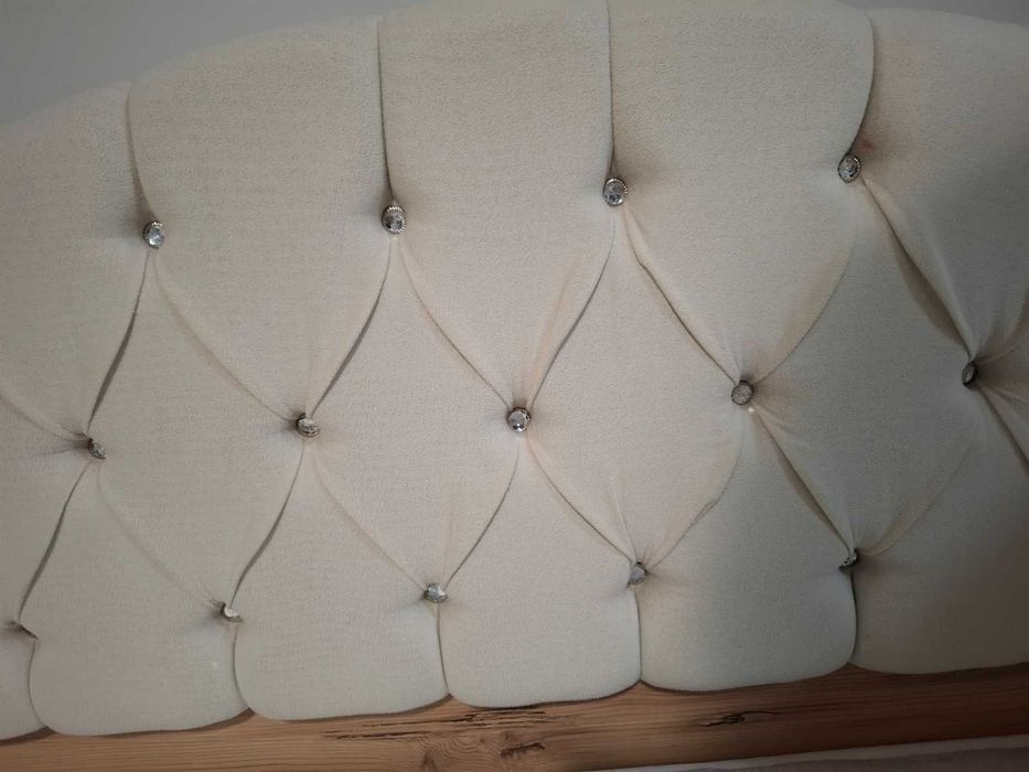 Продавам детско креватче