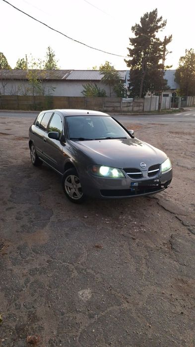 Nissan almera 1.5 benzina