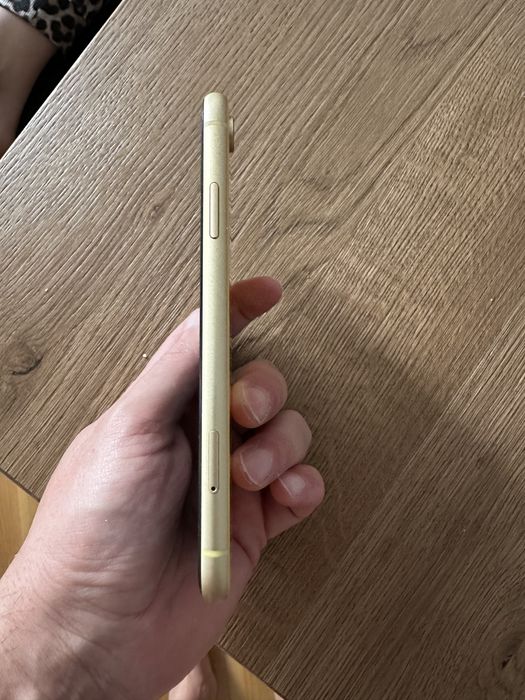 Vand Iphone XR Galben