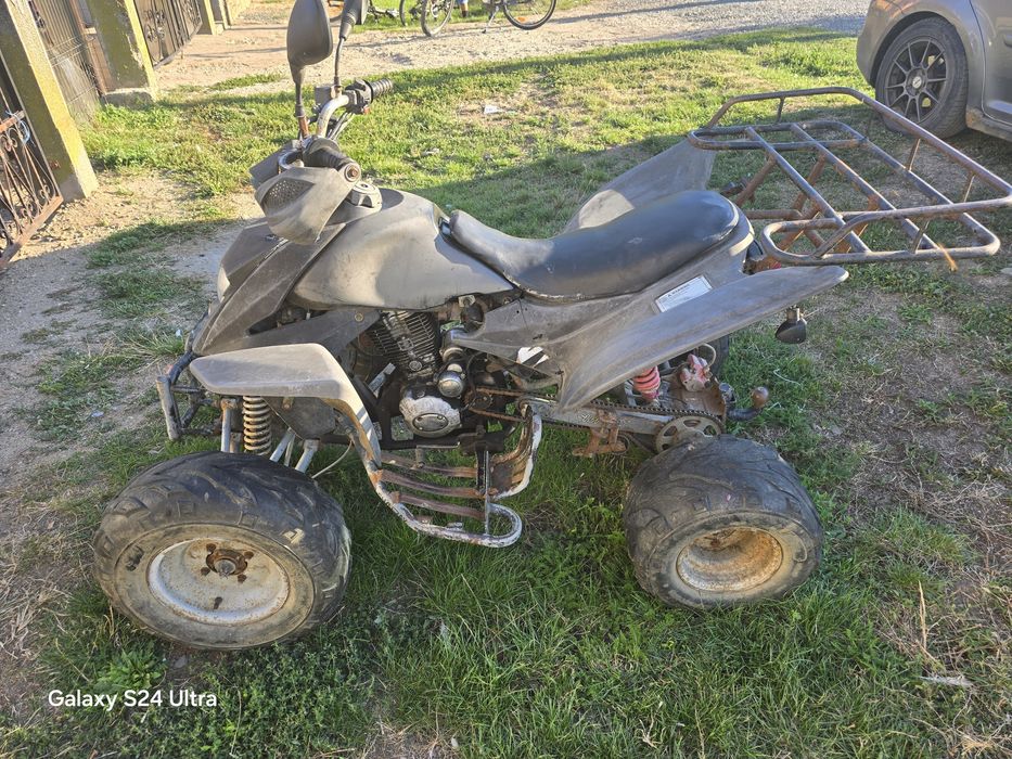 Vând atv in stare buna de funcționare