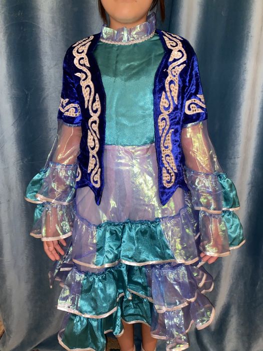 Национальные платье