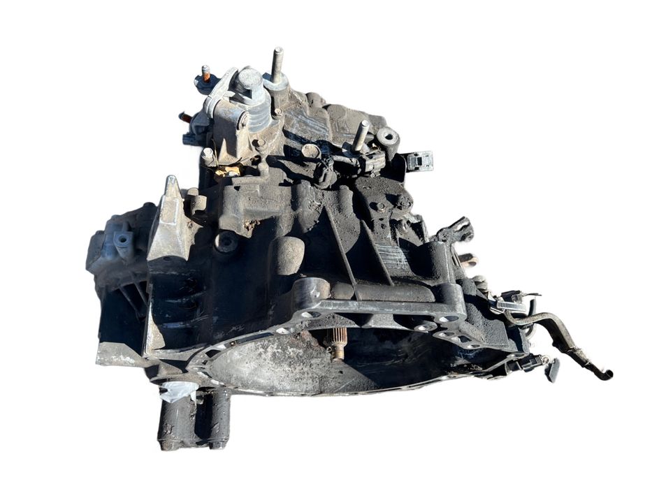 Ръчна скоростна кутия за Мазда 6 (2.0 DI 5-ск)