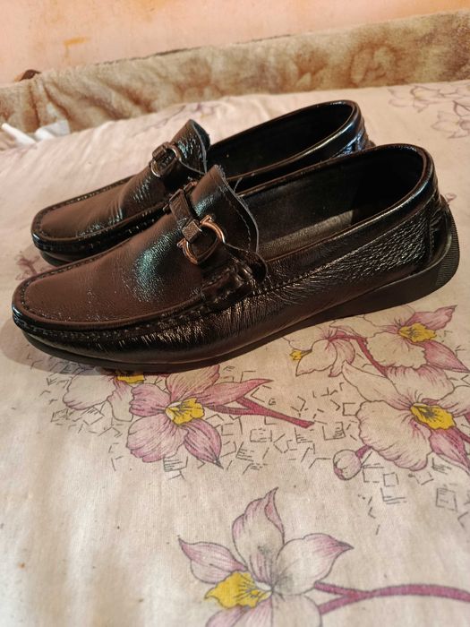 Pantofii din piele naturala Nr 40