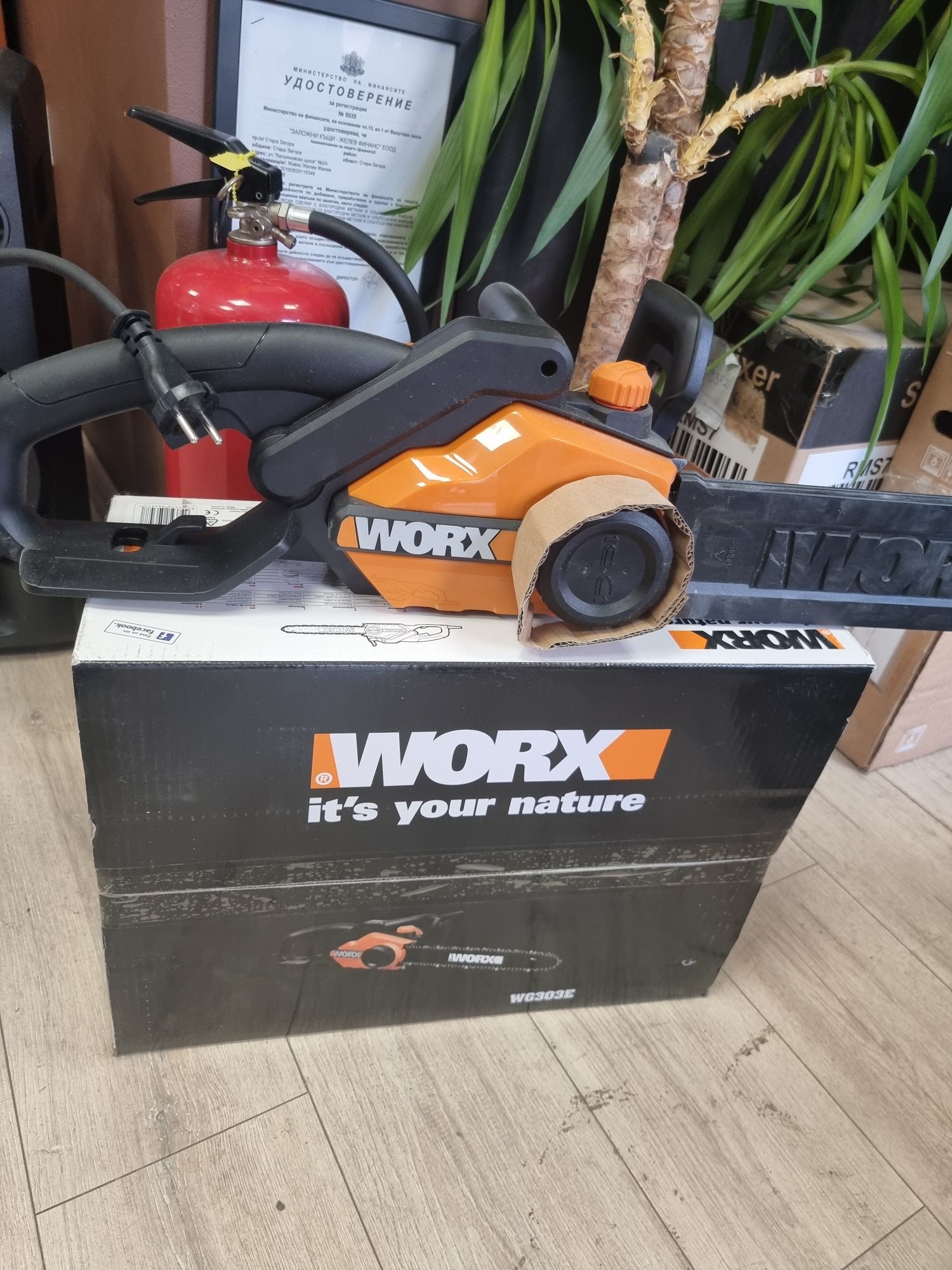 Ел. резачка Worx WG303E