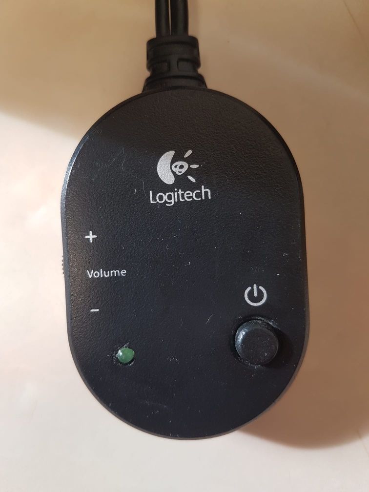 Sistem audio Logitech 2.1 Z213